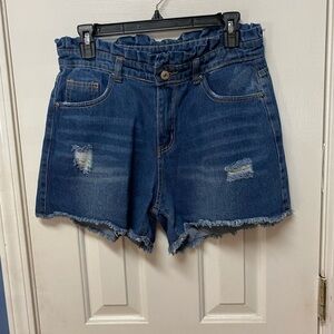 Lily Clothing Design By USA Blue
High Rise Ruffle Waist